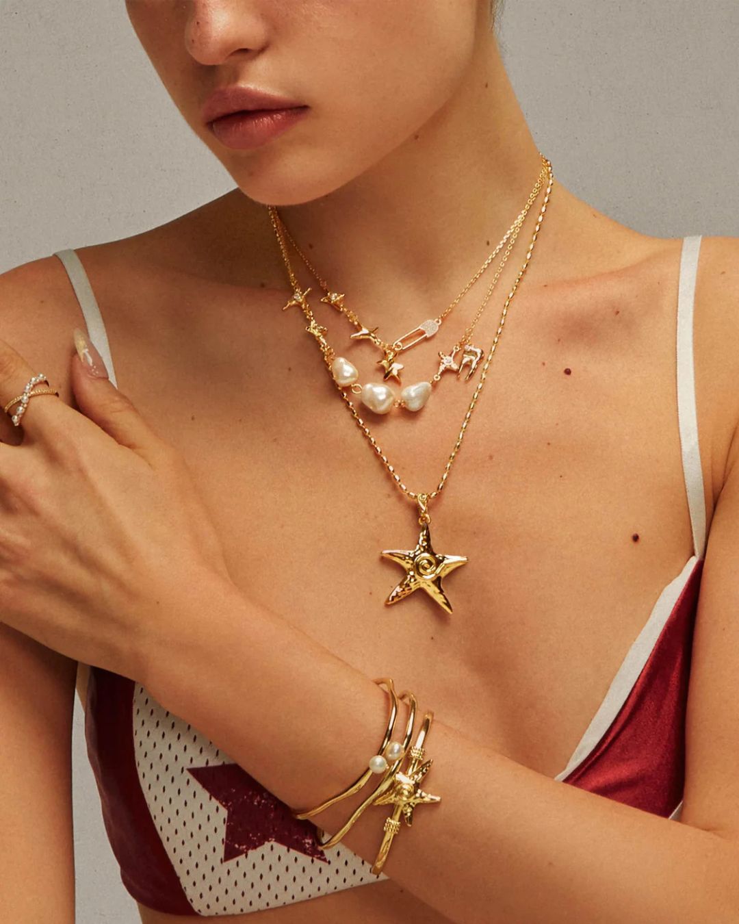 GOLDEN TIDE STAR NECKLACE
